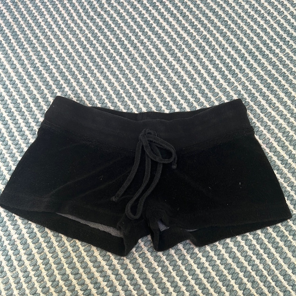 Hard Tail Black Shorts